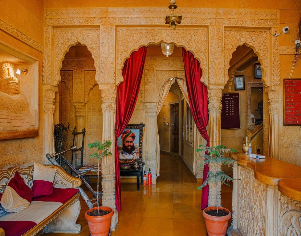 Posezení v ubytování Hotel Lal Garh Fort And Palace