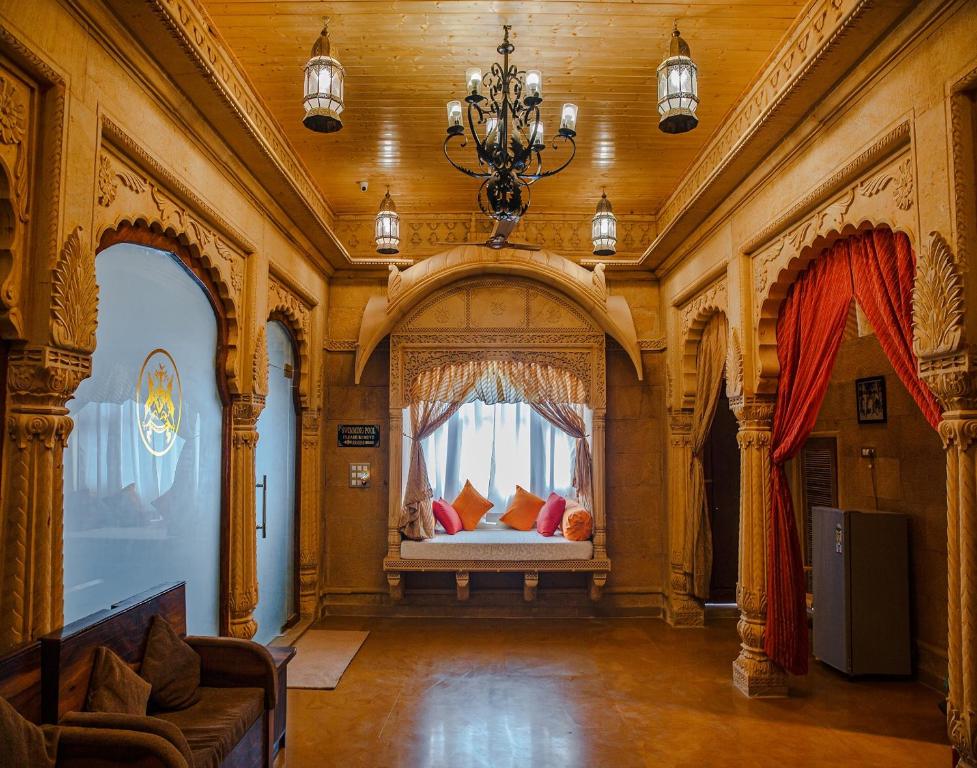 Posezení v ubytování Hotel Lal Garh Fort And Palace