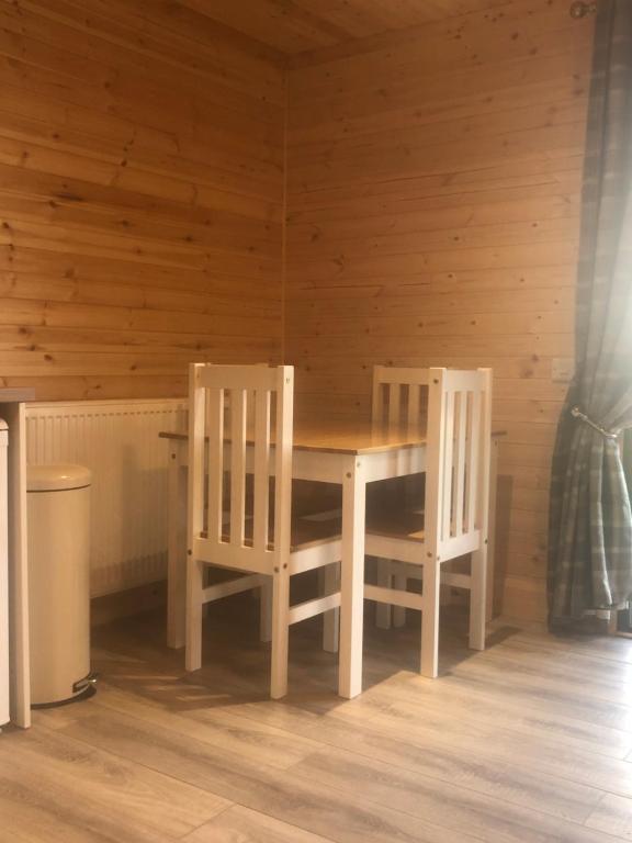 Fotografie z fotogalerie ubytování FOYLE VIEW CABIN v destinaci Greencastle