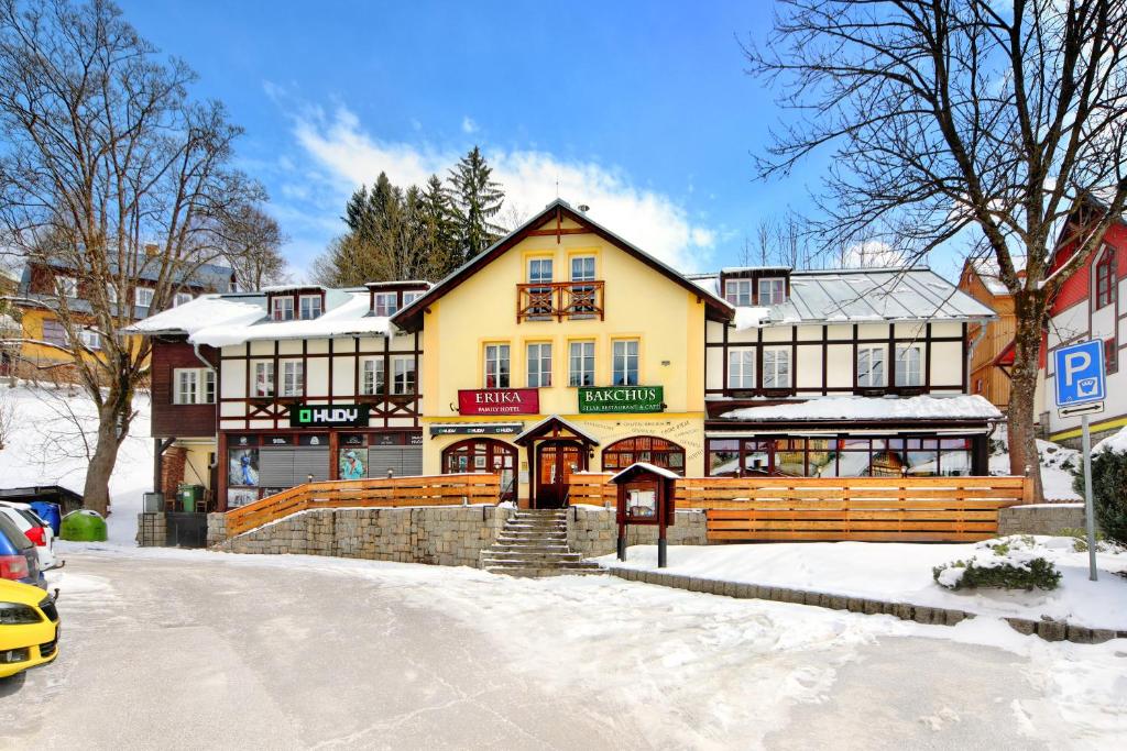 Budova, kde se hotel nachází
