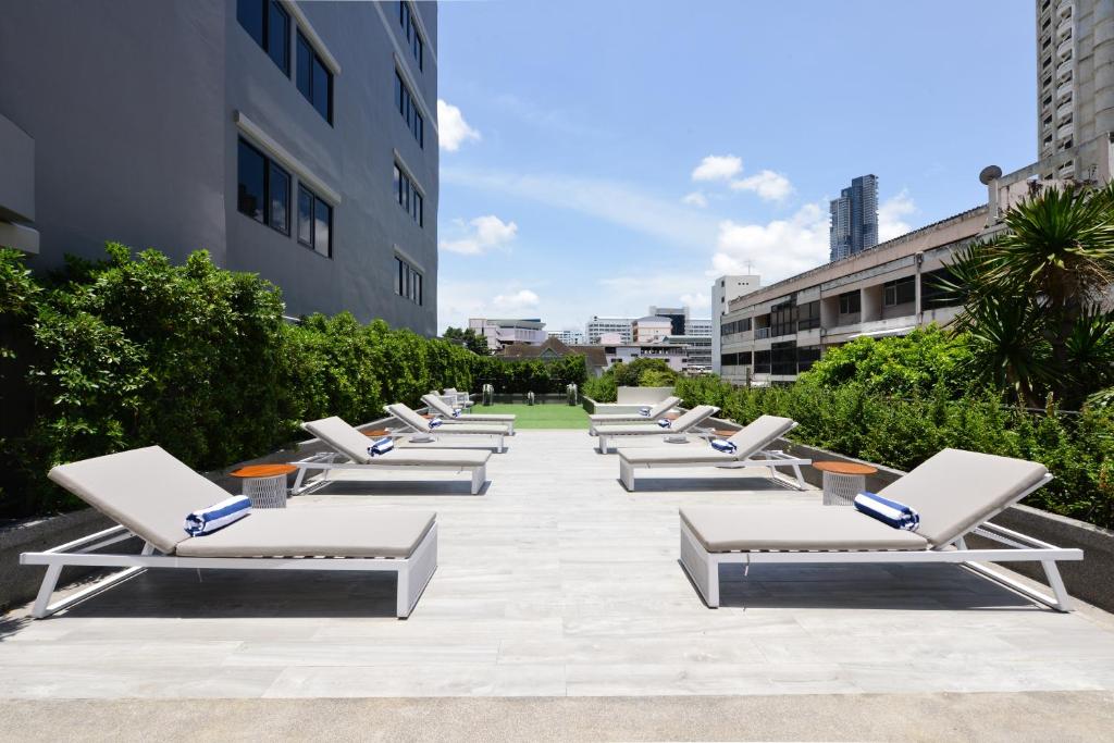 Oakwood Hotel & Residence Bangkok photo