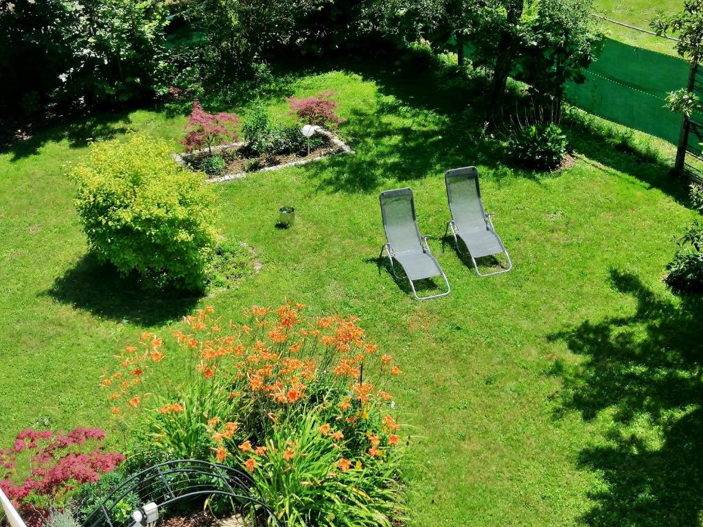Aed väljaspool majutusasutust Villa Komposch - adults only