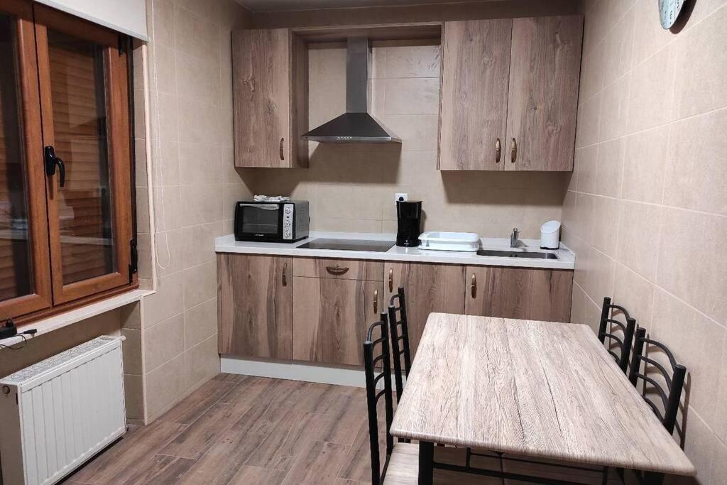 Kuchyňa alebo kuchynka v ubytovaní Casa Rural La Vizana