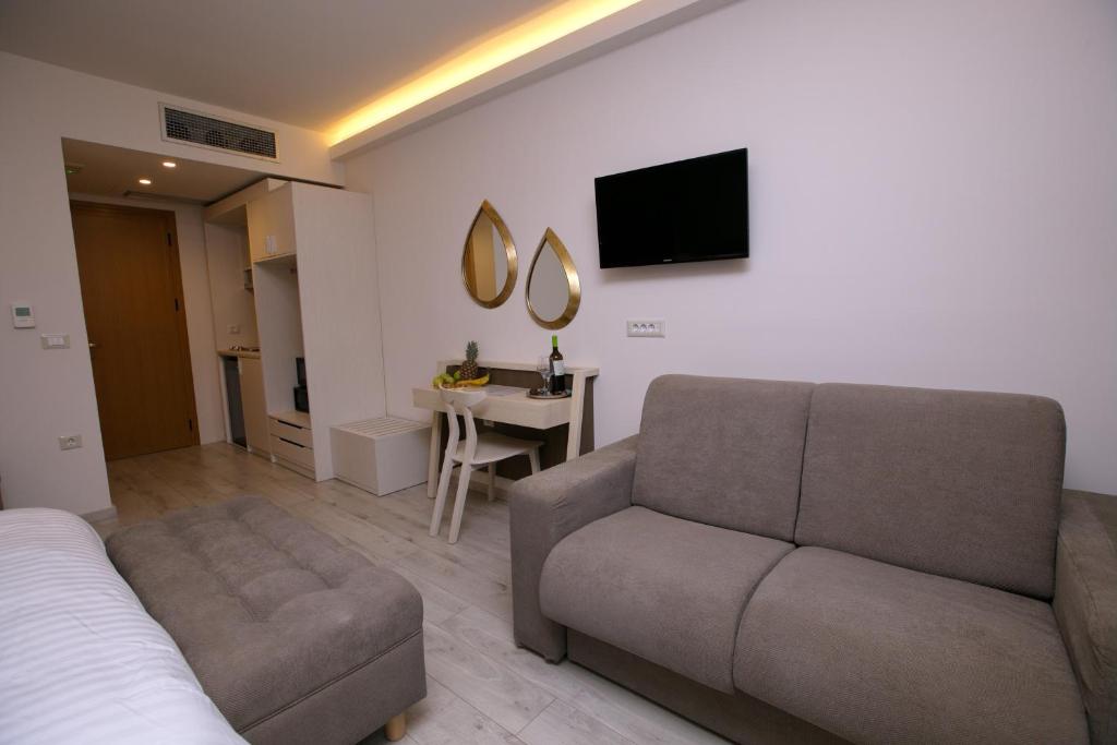 Palacio del Sol Luxury Apartments - 9