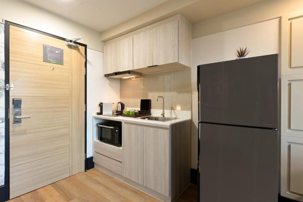 Oakwood Hotel & Residence Bangkok photo