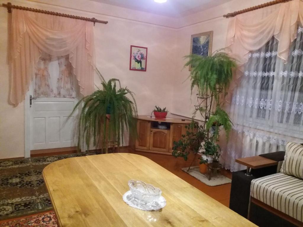 Bat'kivska Hata - Chambre Double Avec Lit Supplémentaire