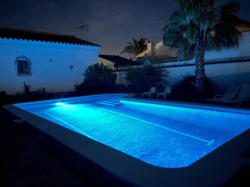 Bazén v ubytování VILLA VEGAS - piscine privée nebo v jeho okolí