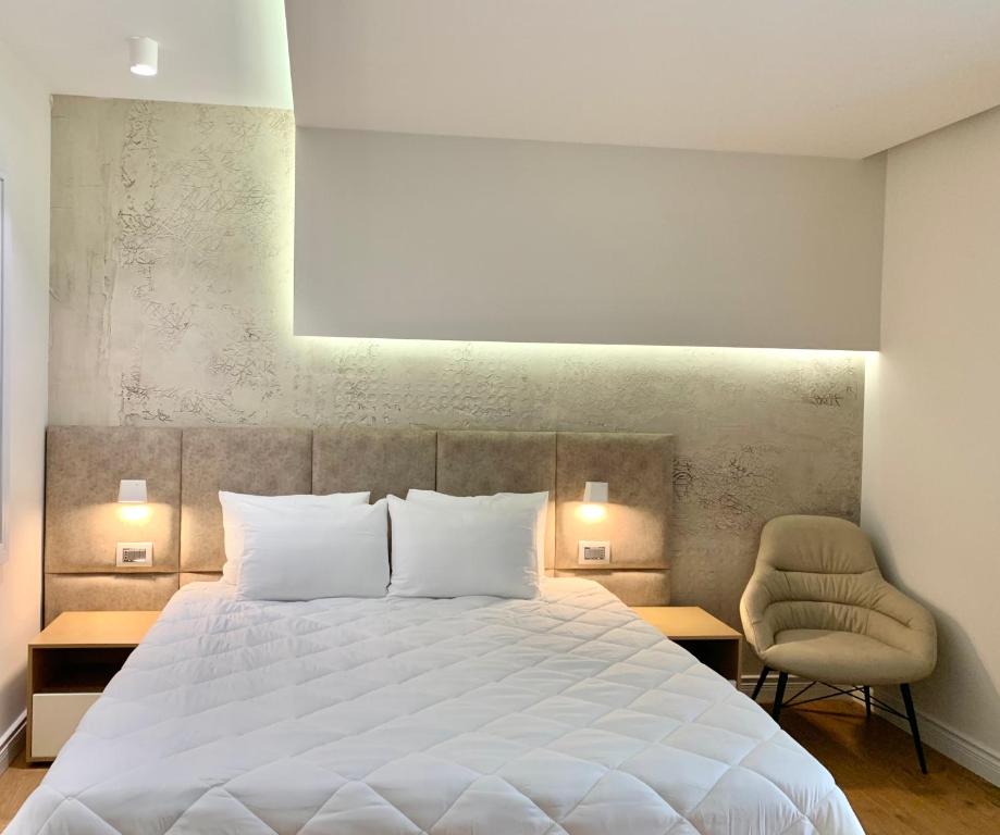 Marina Premium Hotel & Apartment - Vierbettzimmer Mit Balkon