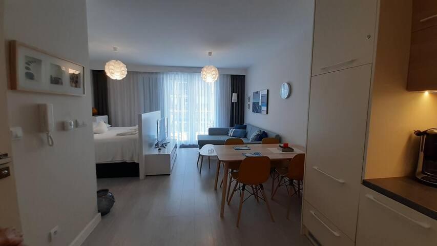 Kuchyňa alebo kuchynka v ubytovaní Apartament Magia Rewal