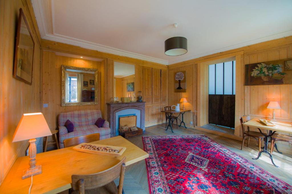 A L'ecole Buissonniere - 10