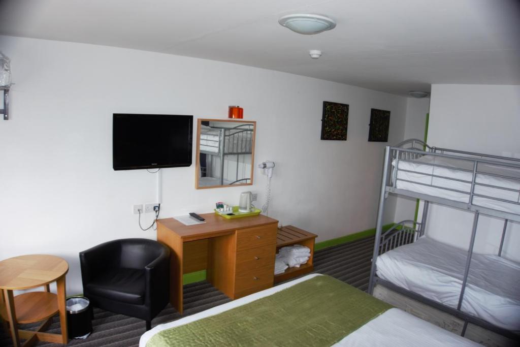 Happy Guests Lodge - Camera Familiare (2 Adulti + 3 Bambini)