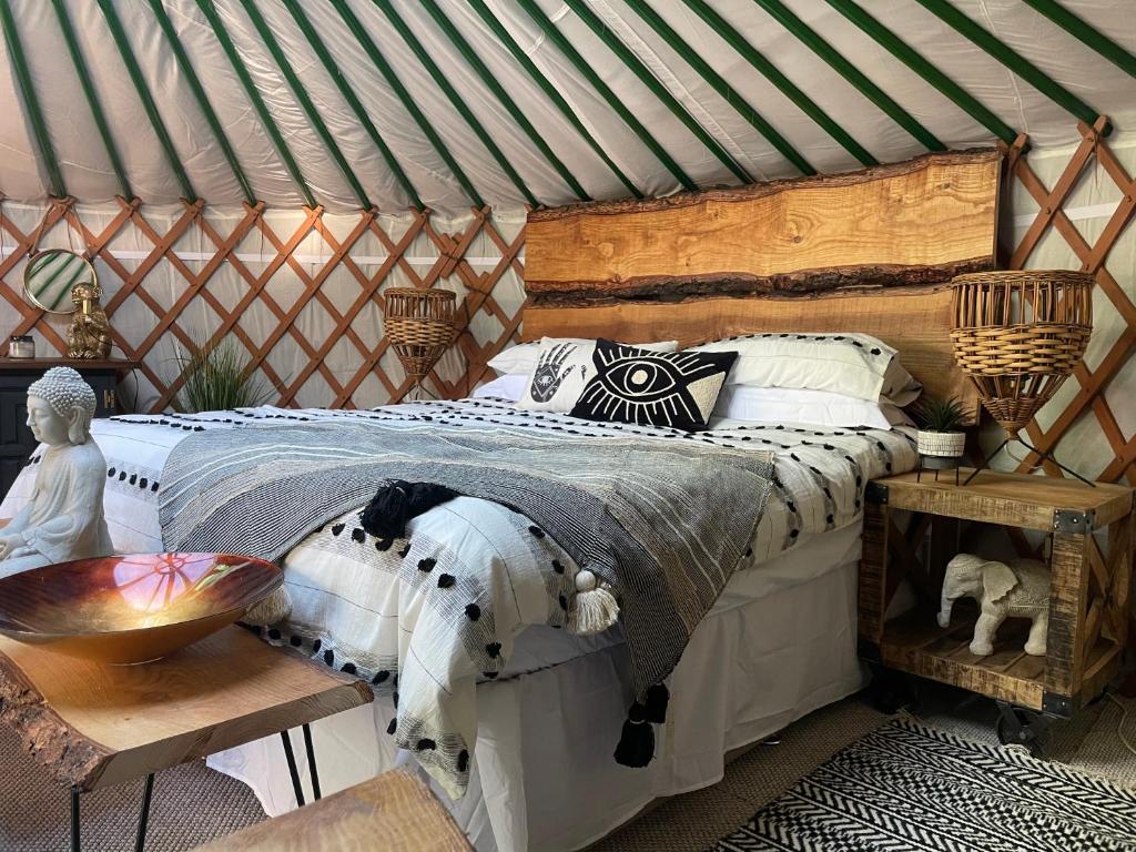 O Dan Y Coed Luxury Yurt with Hot Tub, Chwilog – Updated 2023 Prices