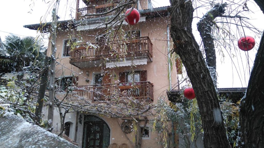 Budynek, w którym mieści się apartament