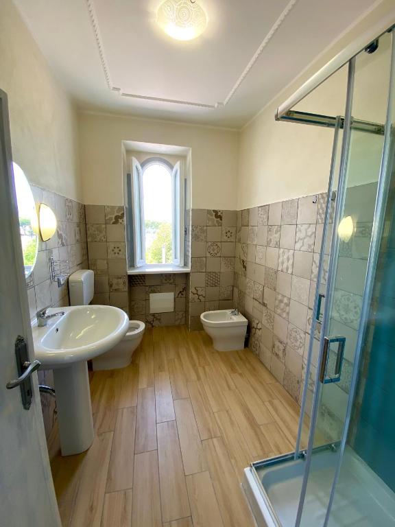 Sperlonga Paradise Suites 500m dal mare in estate Servizio navetta per Sperlonga centro - Quadruple Room With Private Bathroom