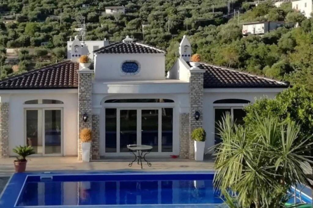 Terracina Villa