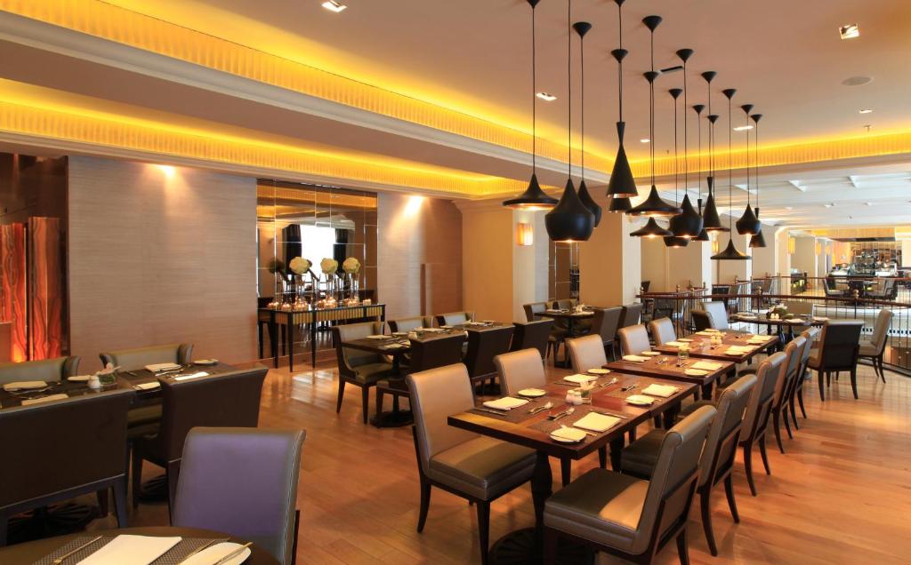 Restoran või mõni muu söögikoht majutusasutuses Hotel Gran Mahakam