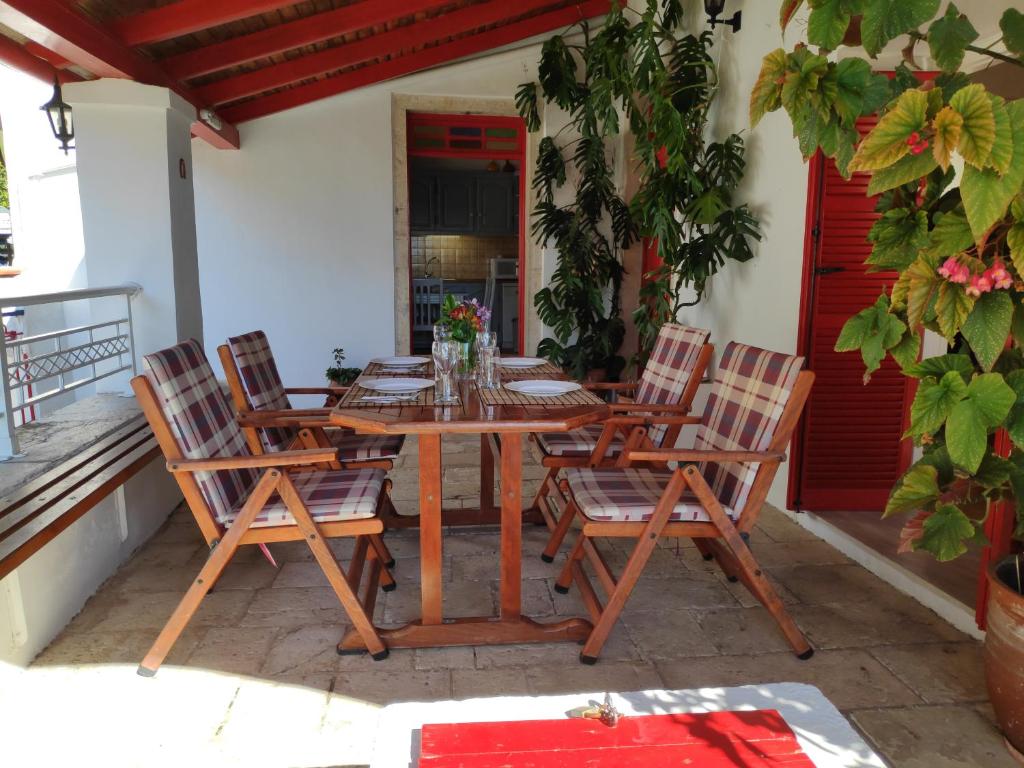 Patio nebo venkovní prostory v ubytování Villa Chrysoula