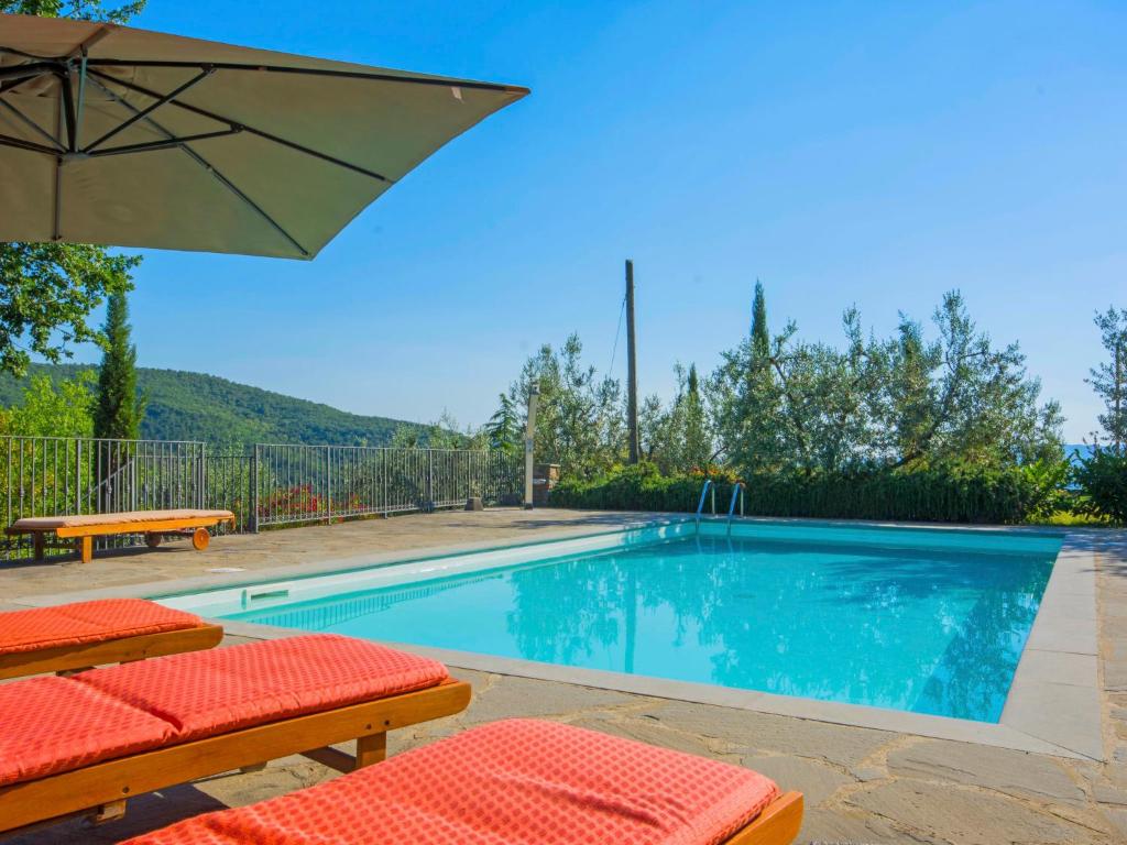 Bazén v ubytovaní Holiday Home Posticcia Vecchia by Interhome alebo v jeho blízkosti