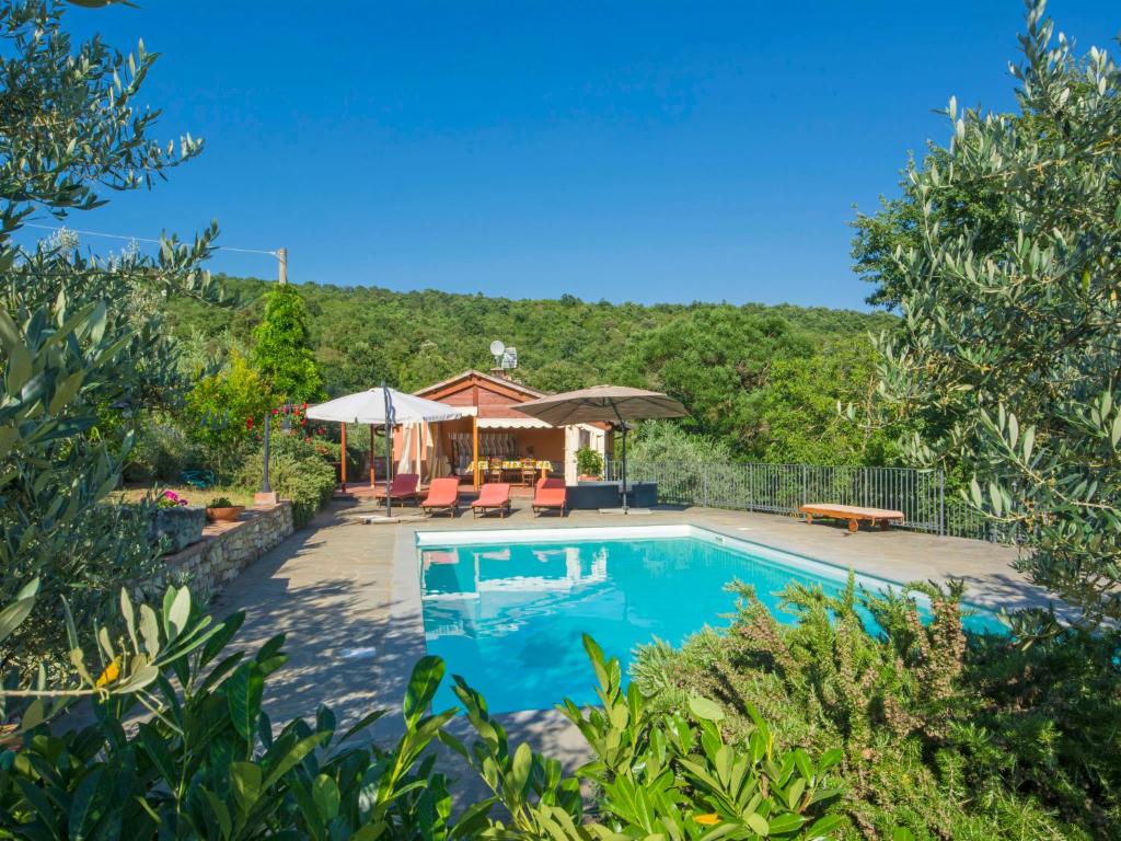 Bazén v ubytovaní Holiday Home Posticcia Vecchia by Interhome alebo v jeho blízkosti