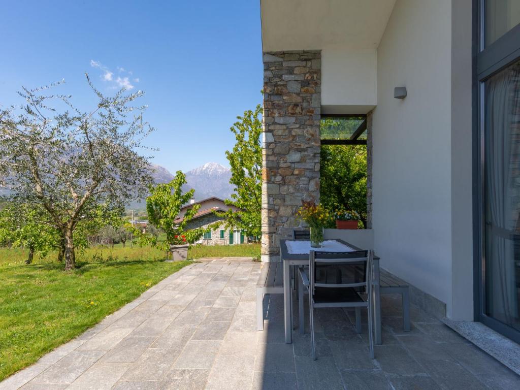 Vonkajšia záhrada v ubytovaní Holiday Home Baila - CCO511 by Interhome
