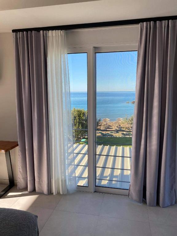 Houmas Apartments - Apartment With Sea View