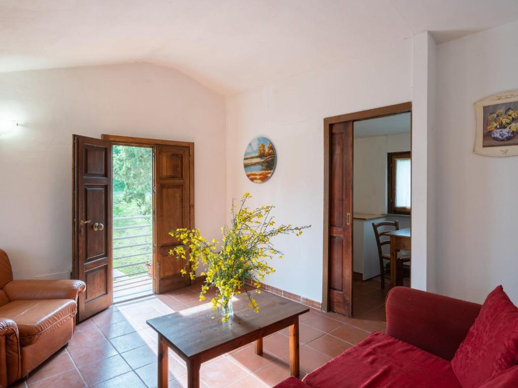 Posezení v ubytování Holiday Home Podere Ritali by Interhome