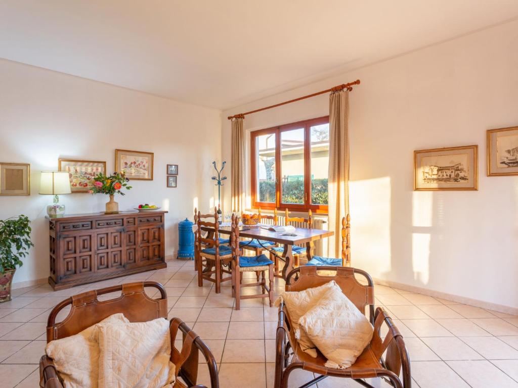 Posedenie v ubytovaní Holiday Home Donatella by Interhome