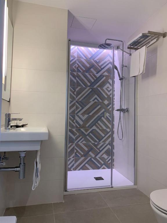A bathroom at Hotel Brisa Ibiza - Adults only