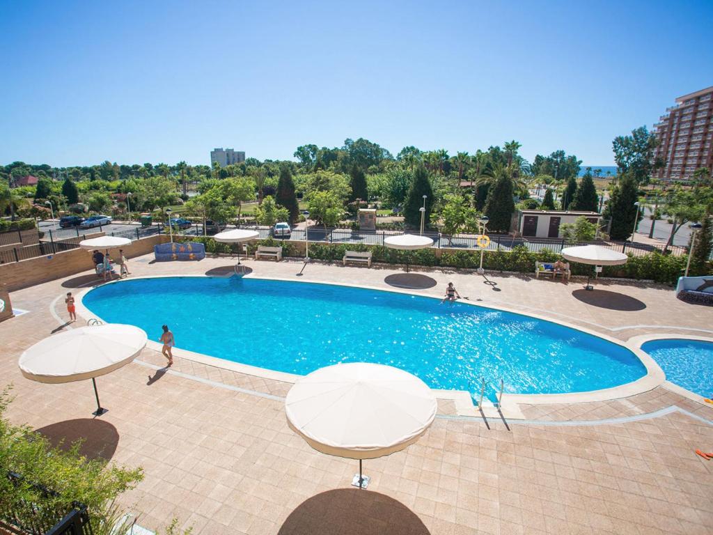 The swimming pool at or close to Apartment Marina d'Or - Costa Azahar I-1 by Interhome