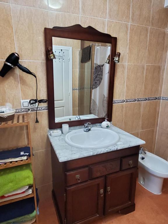 Kúpeľňa v ubytovaní DUPLEX ESPECTACULAR en PRIMERA LÍNEA NATURISTA!