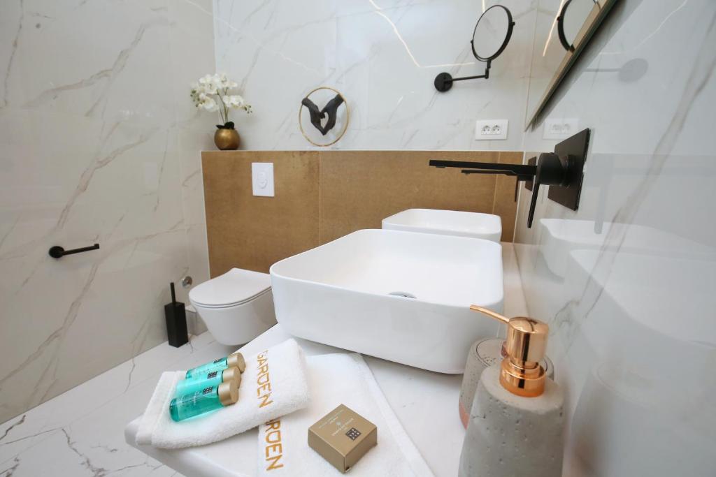 Garden Luxury Rooms - 9