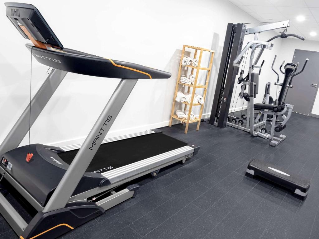 Fitness centrum a/nebo fitness zařízení v ubytování ibis Styles Avignon Sud
