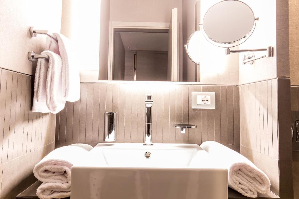 Koupelna v ubytování Orazio Palace Hotel