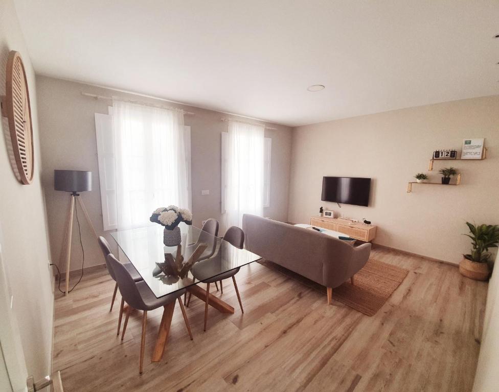 Televízia a/alebo spoločenská miestnosť v ubytovaní Apartamento Cadiz Centro Fabio Rufino