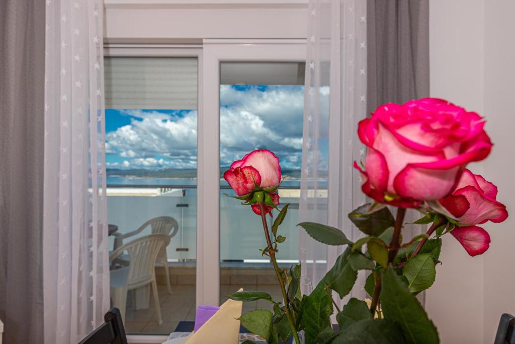 Balkón nebo terasa v ubytování Apartmani Relax
