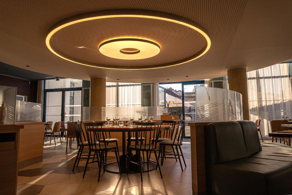 Restaurace v ubytování Résidence-Aïga Resort thermal & spa