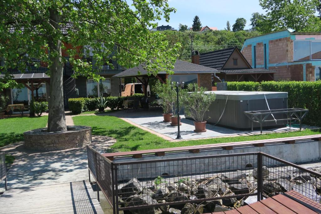 Zahrada ubytování Gránit Villa