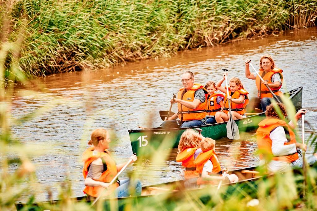 Výhled na řeku, která protéká v blízkosti rezortu