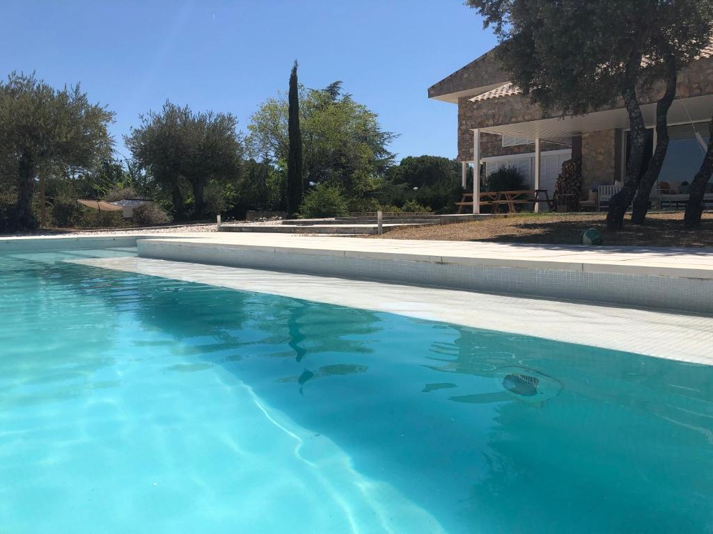 The swimming pool at or close to Espacio Natural