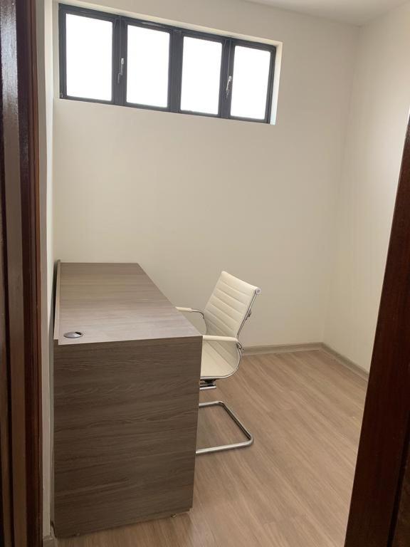  SUITE EMPRESARIAL MODERNA