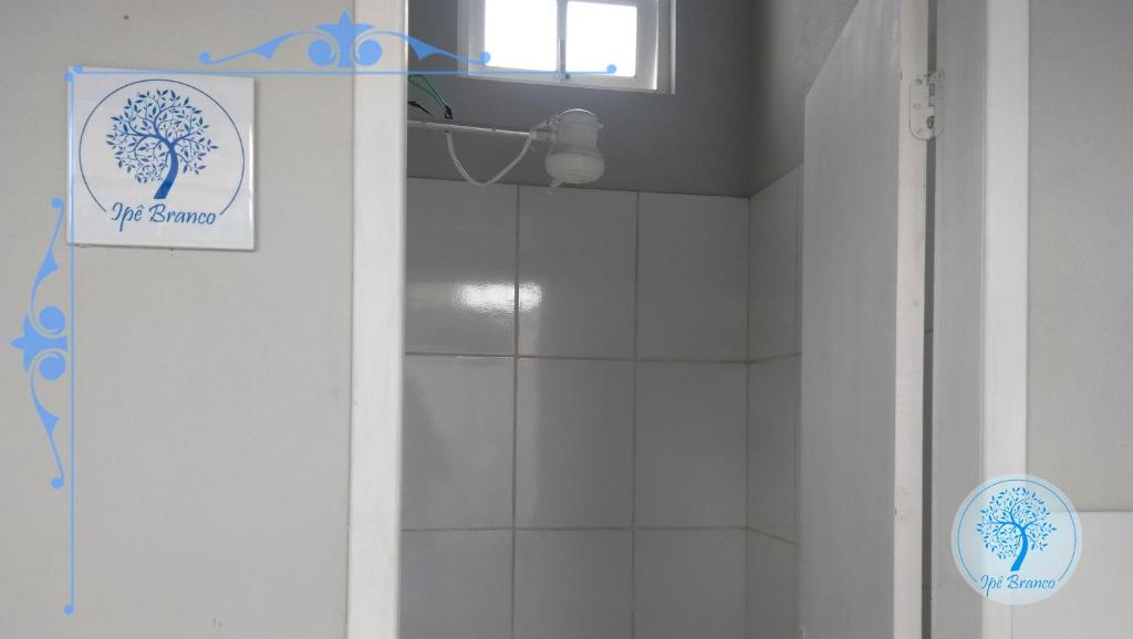 Koupelna v ubytování Ypê Branco Camping Conforto