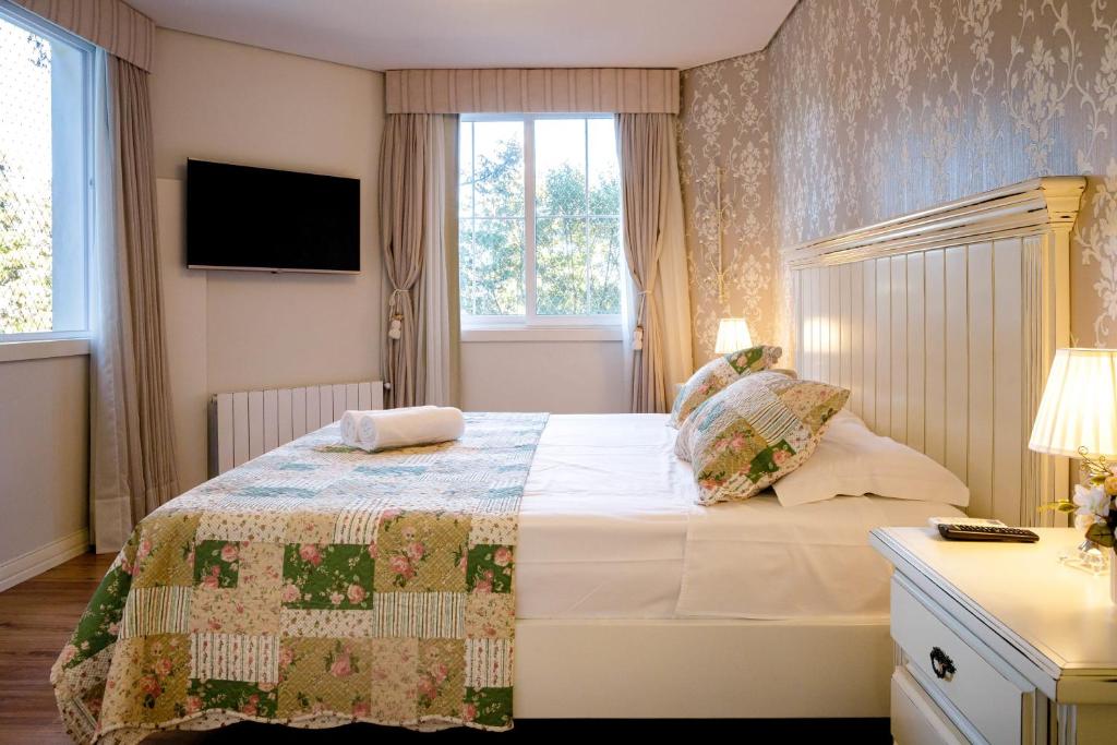 Apartamento amplo e muito bem decorado na rua da Aldeia do Papai Noel  Apartamento amplo e muito bem decorado na rua da Aldeia do Papai Noel