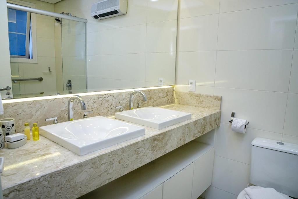 Apartamento amplo e muito bem decorado na rua da Aldeia do Papai Noel  Apartamento amplo e muito bem decorado na rua da Aldeia do Papai Noel