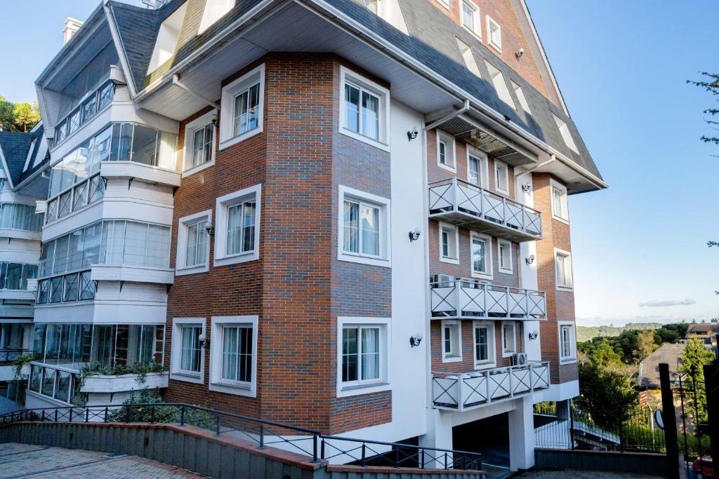 Apartamento amplo e muito bem decorado na rua da Aldeia do Papai Noel  Apartamento amplo e muito bem decorado na rua da Aldeia do Papai Noel