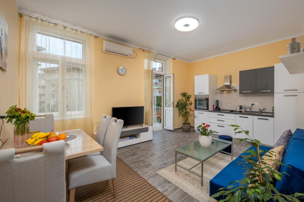 Riviere Luxury Apartment