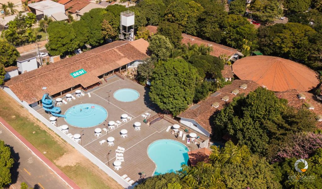 Et luftfoto af Hotel Sesi Aruana