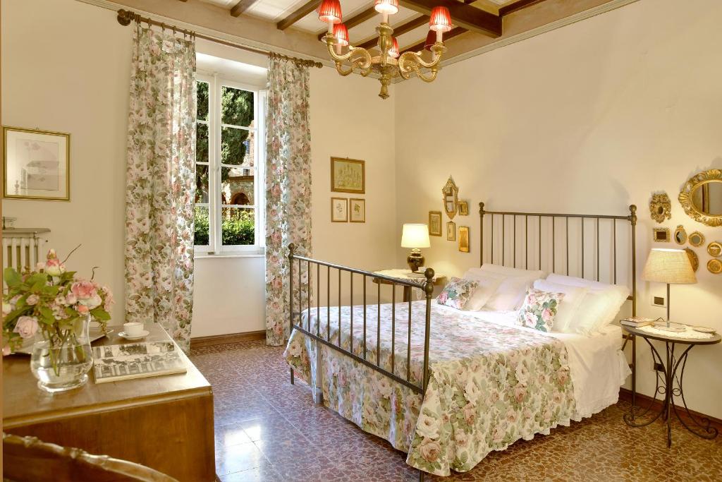 Postel nebo postele na pokoji v ubytování Villa Carlotta con piscina