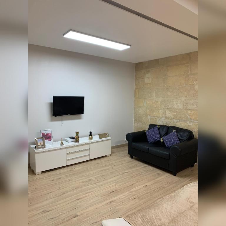 Bel appartement AVIGNON CENTRE - One-Bedroom Apartment