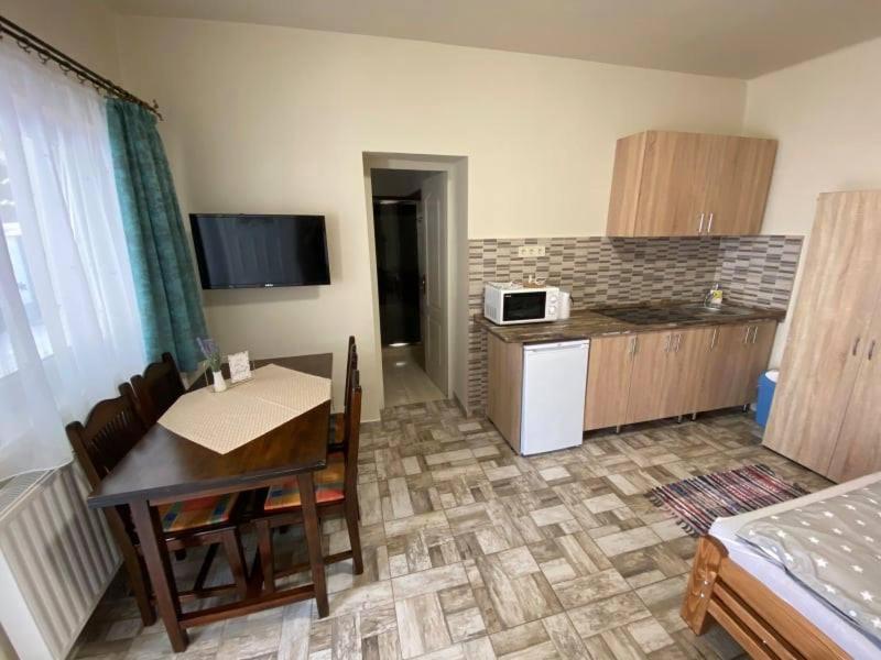 Levendula Vendégház - Appartement Met Uitzicht Op De Tuin