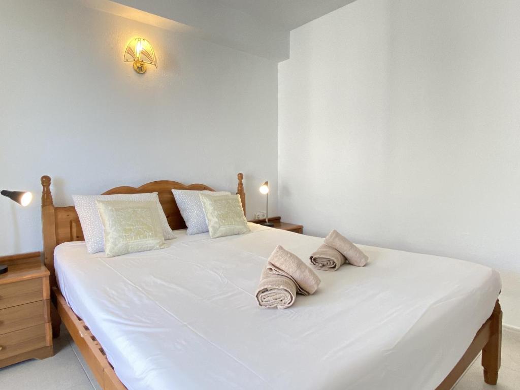 Postel nebo postele na pokoji v ubytování Bahia 46 Apartments Casasol